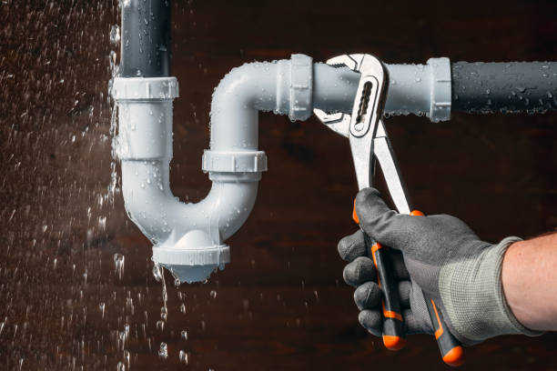 Professional Pipe Repair technician working in Raven, VA